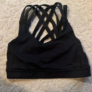 Lululemon sports bra